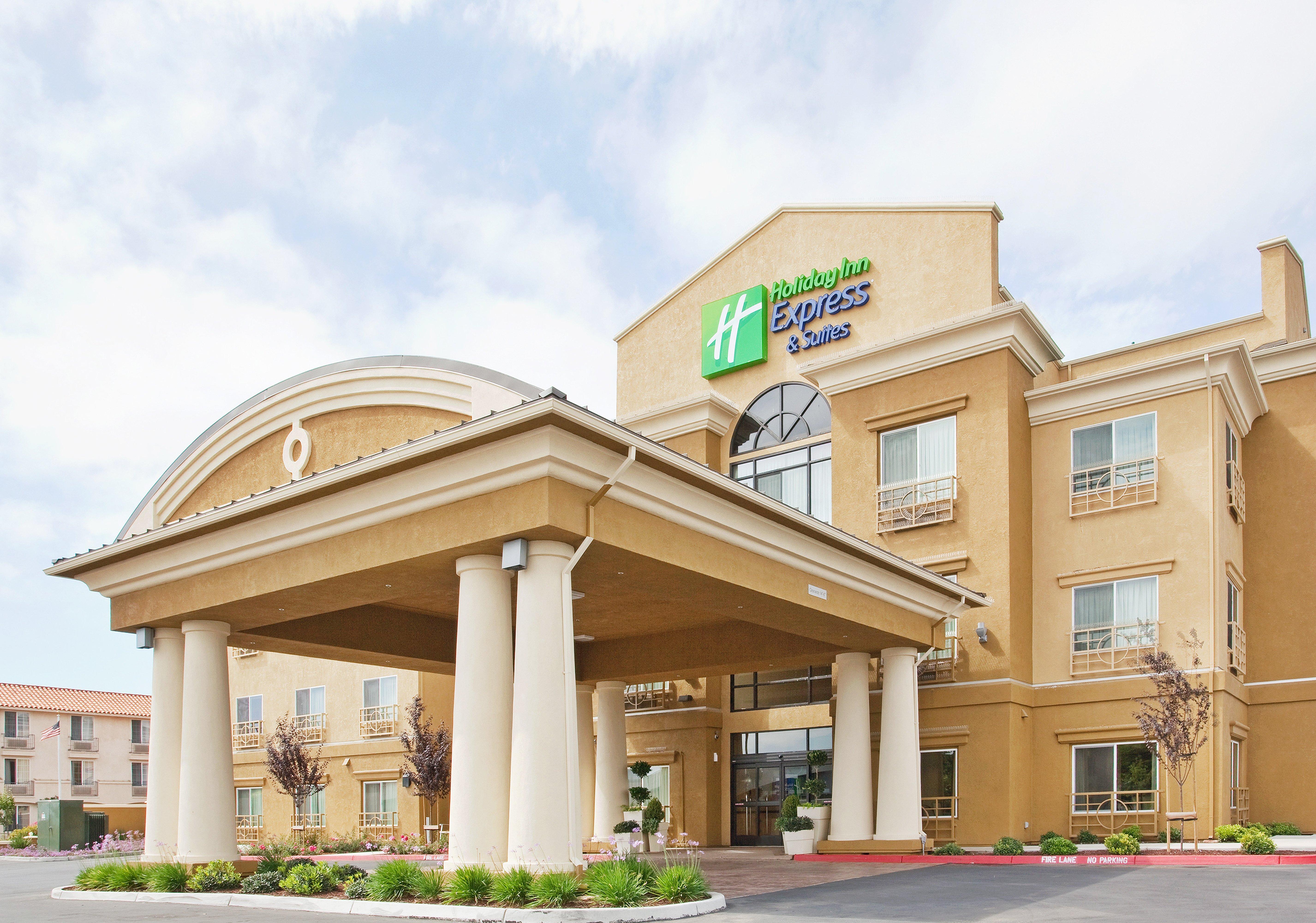 Holiday Inn Express & Suites Salinas By Ihg Buitenkant foto