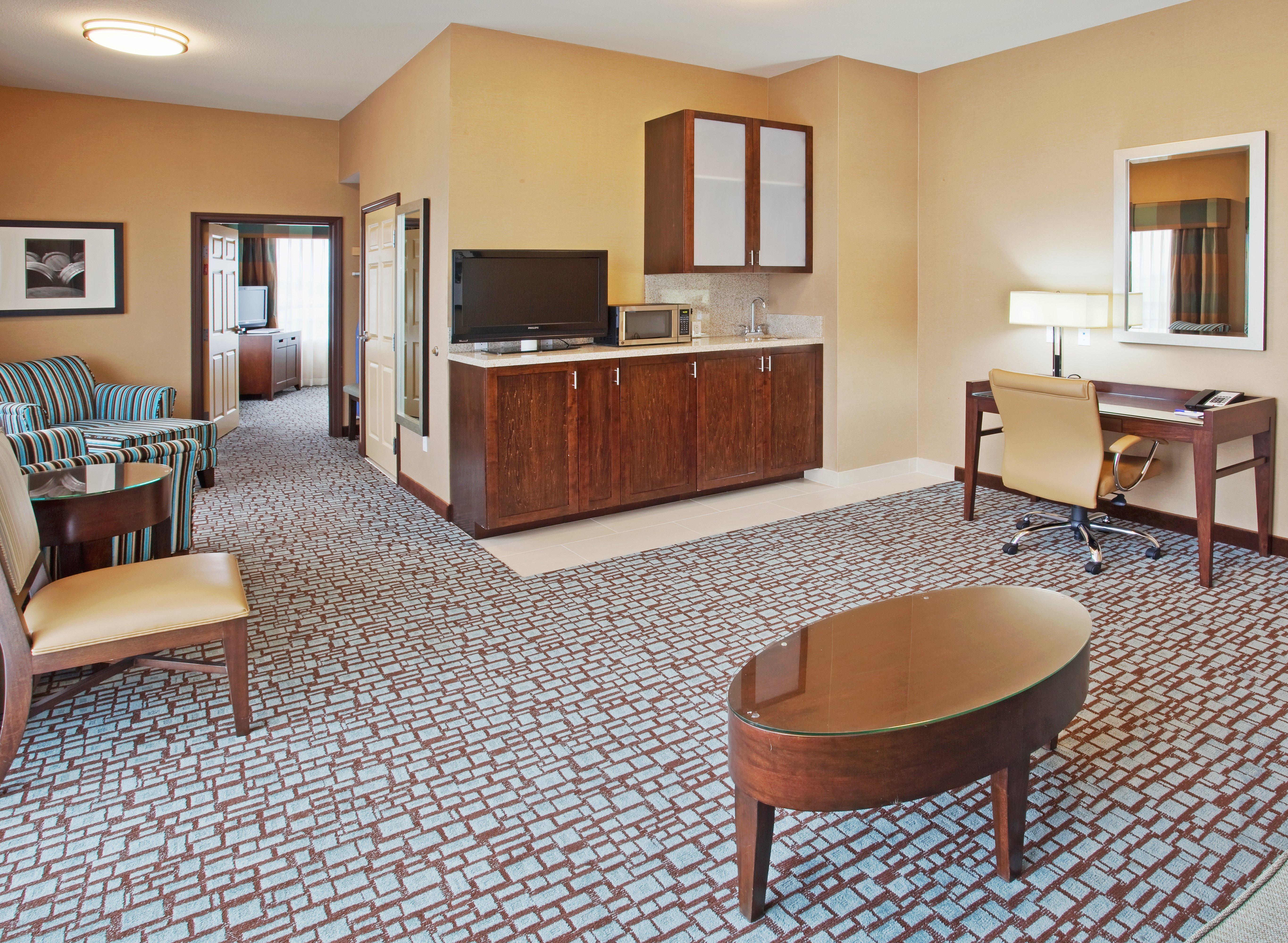 Holiday Inn Express & Suites Salinas By Ihg Buitenkant foto