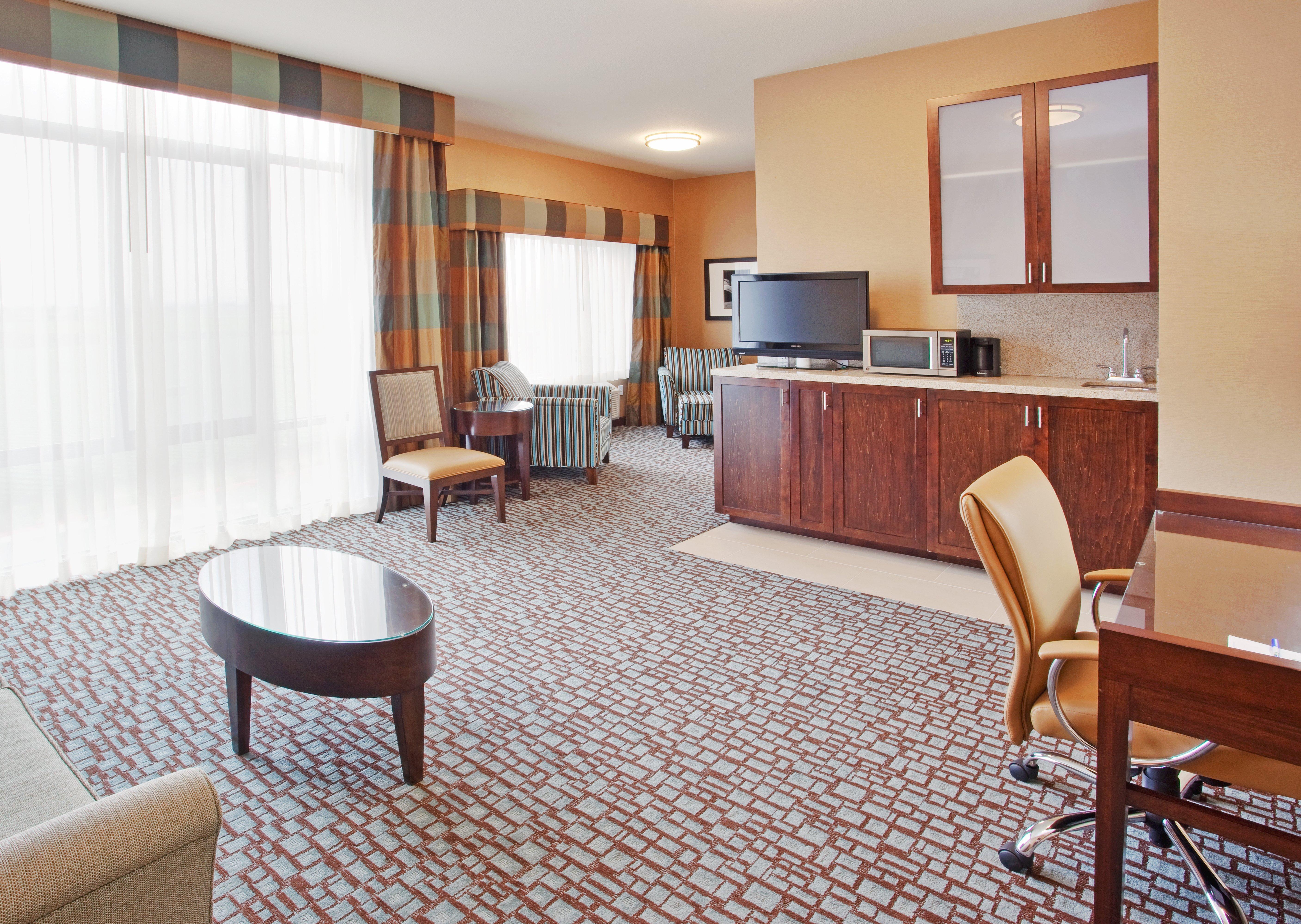 Holiday Inn Express & Suites Salinas By Ihg Buitenkant foto
