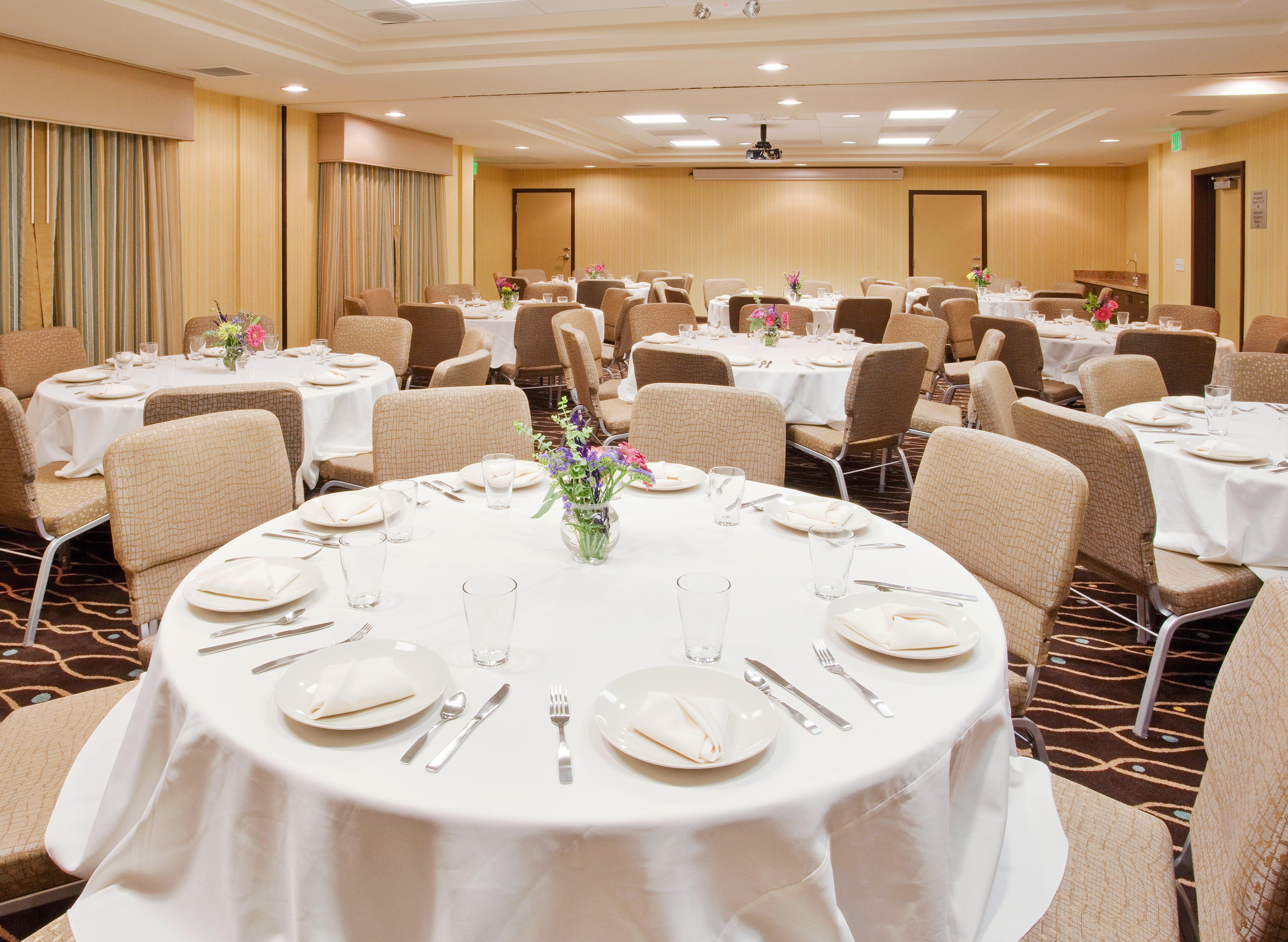 Holiday Inn Express & Suites Salinas By Ihg Buitenkant foto